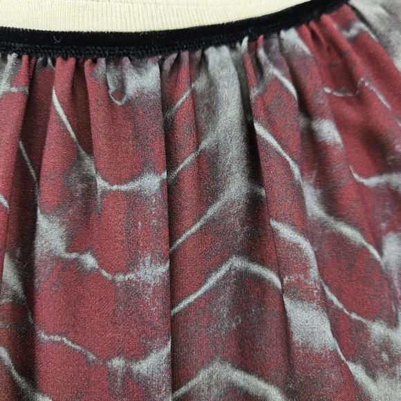 L'AGENCE Blouse Silk Black Tie Dye Short Sleeve Keyhole Back Top Shirt - Picture 2 of 8